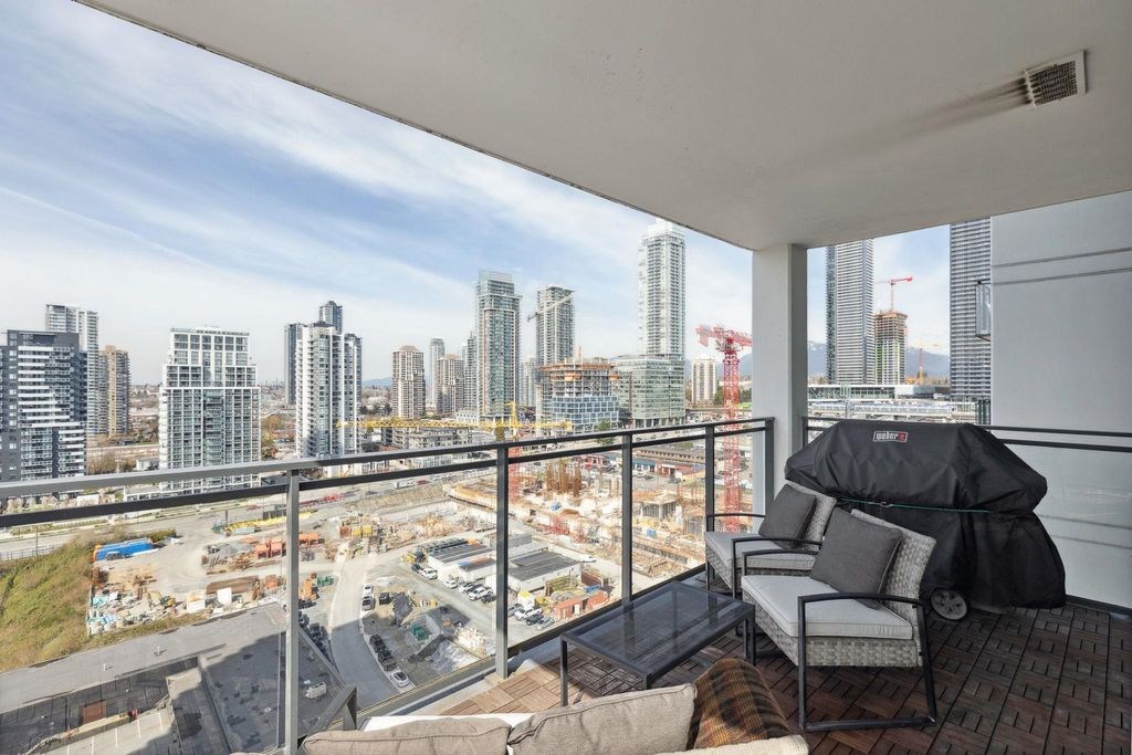 listing image 1101699762794846380