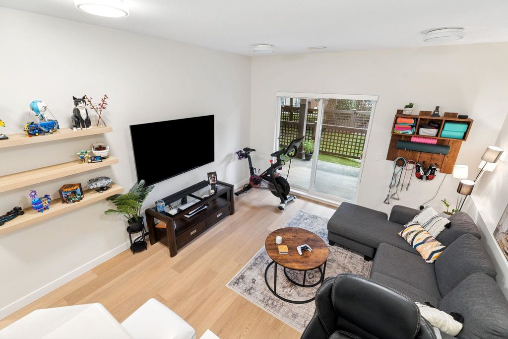 listing image 1107705975452670054