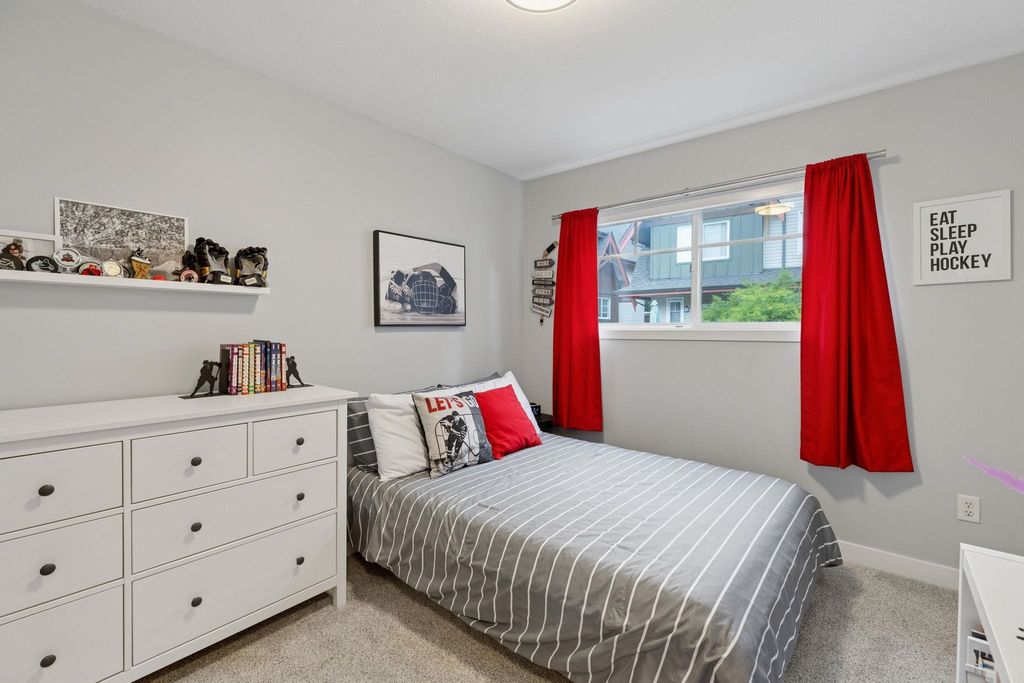 listing image 1107301519986210910