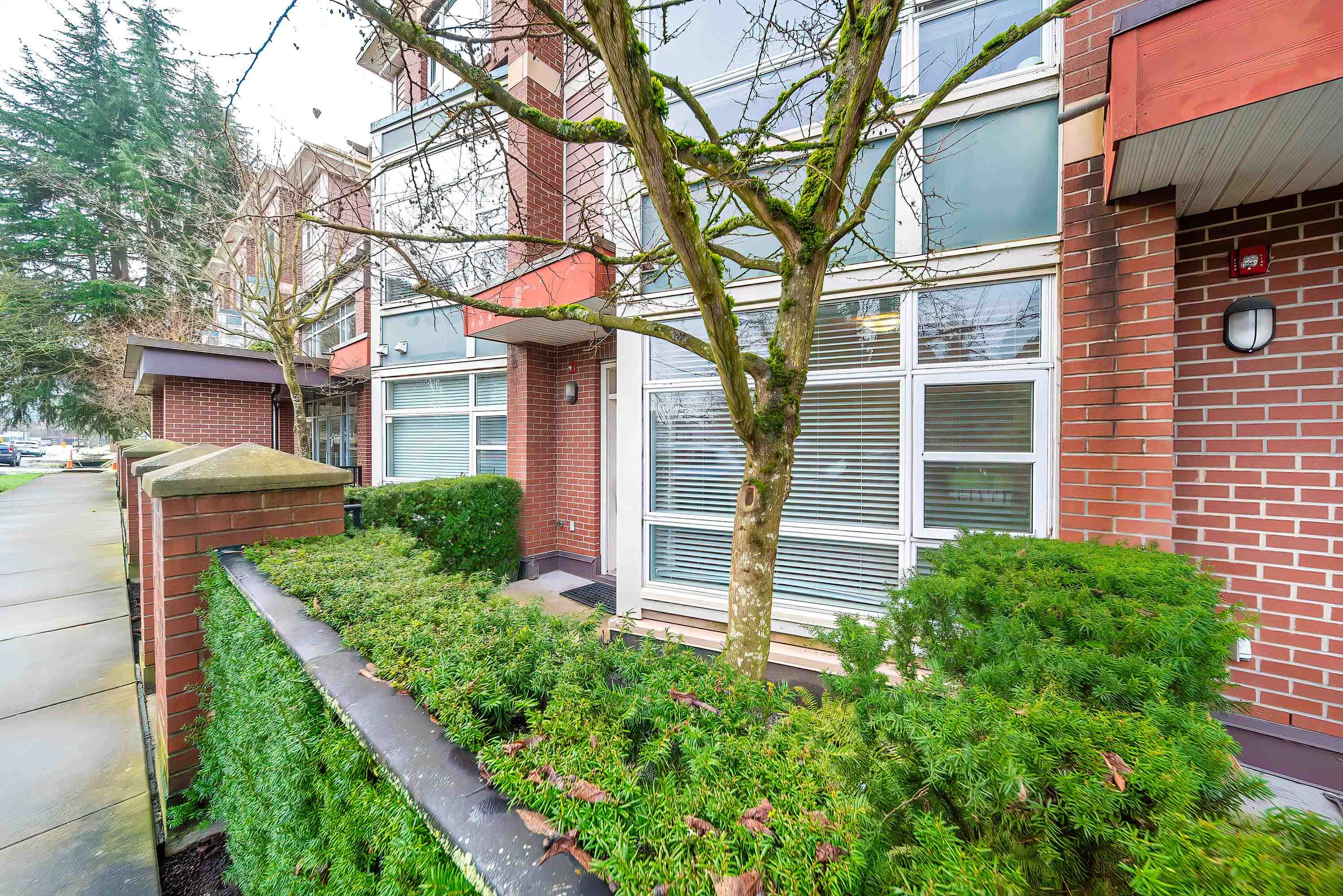 6611 Eckersley Road 2