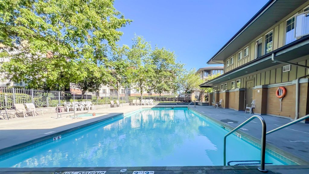 listing image 1107003119351621640