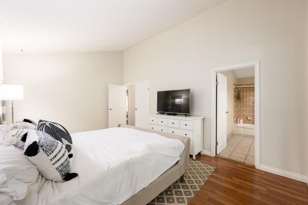 listing image 1108889232193227028