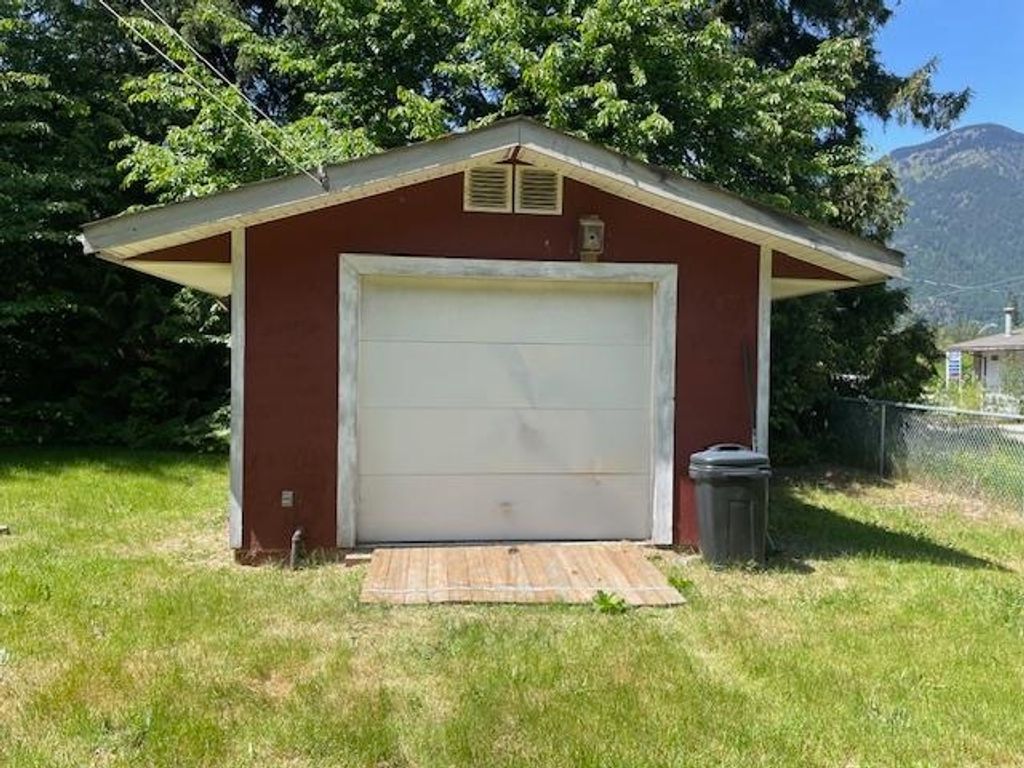 listing image 1106540469007064128