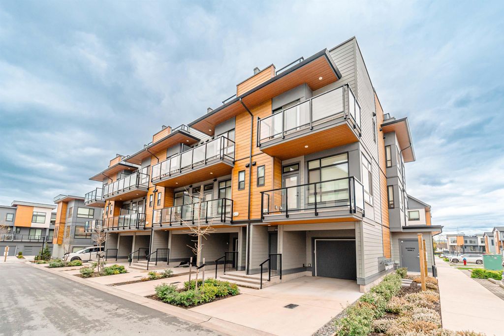 Photo of 30530 Cardinal Avenue #108, Abbotsford, BC N0N 0N0 (MLS # R3111229)