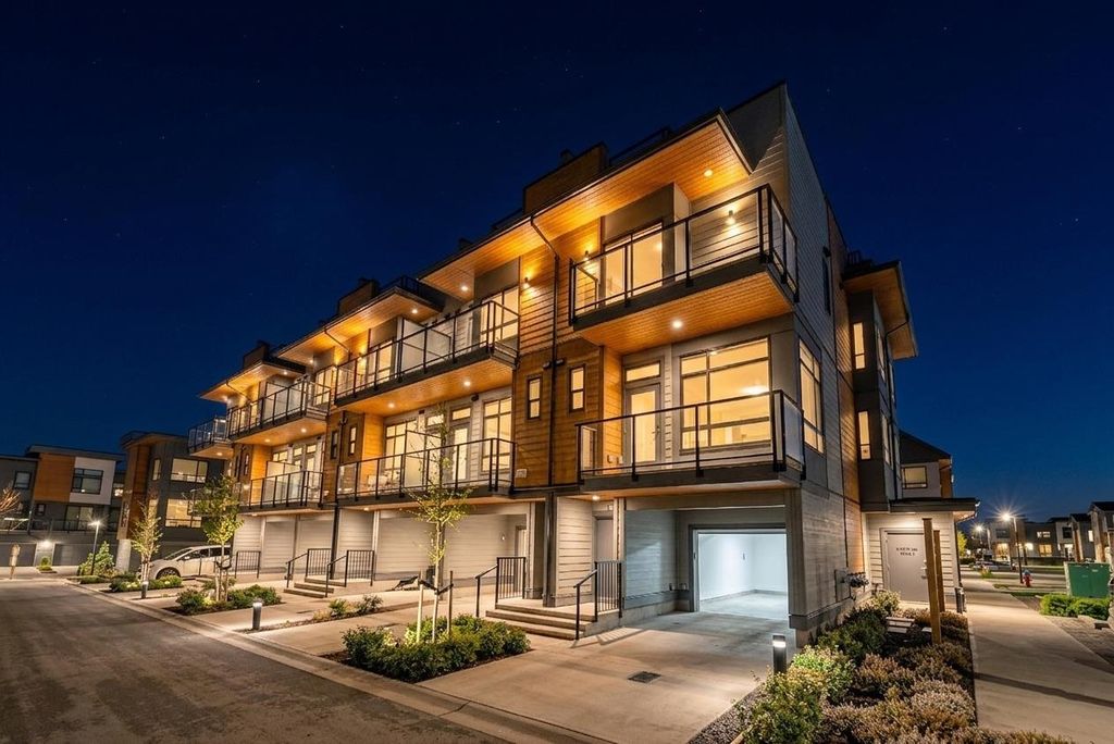 Photo of 30530 Cardinal Avenue #108, Abbotsford, BC N0N 0N0 (MLS # R3111229)