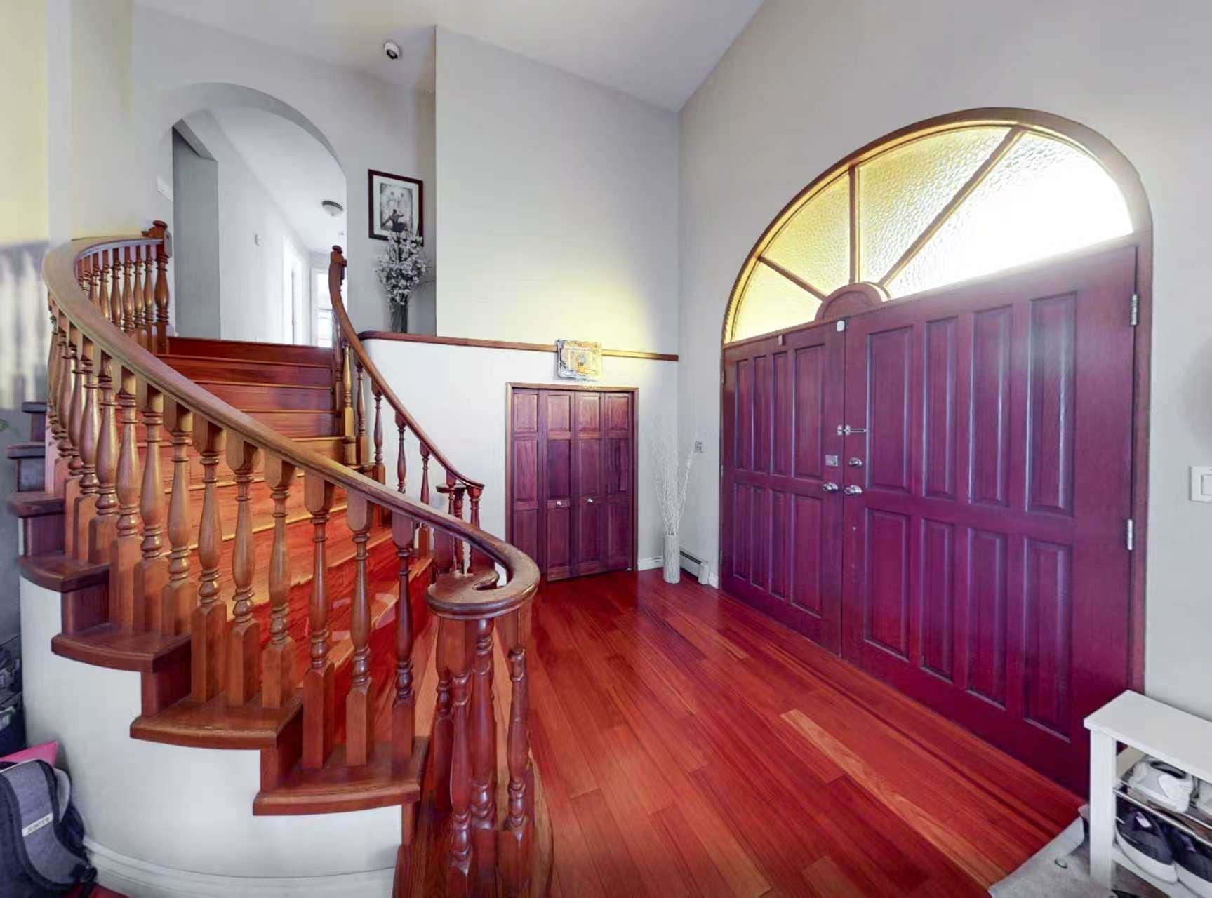 4078 Farrington Street