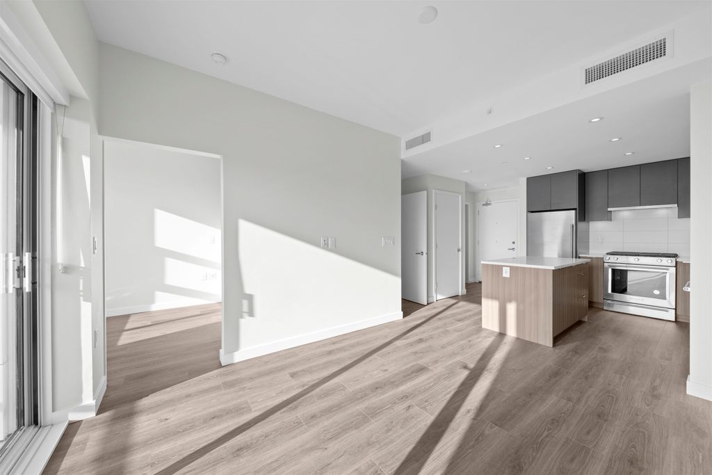 listing image 1102835896274075380