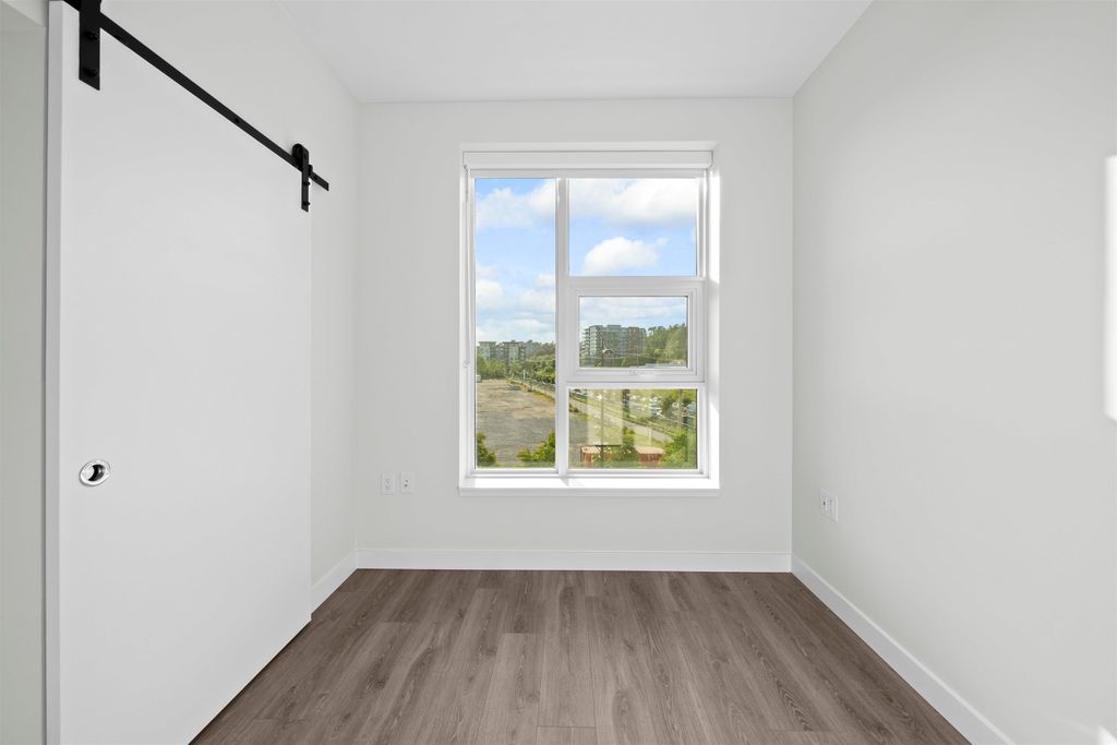 listing image 1102684254129128910