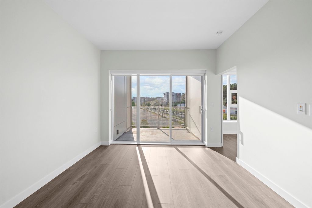 listing image 1108871392863655941