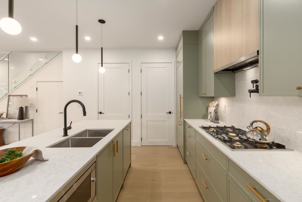 listing image 1109934329548334483