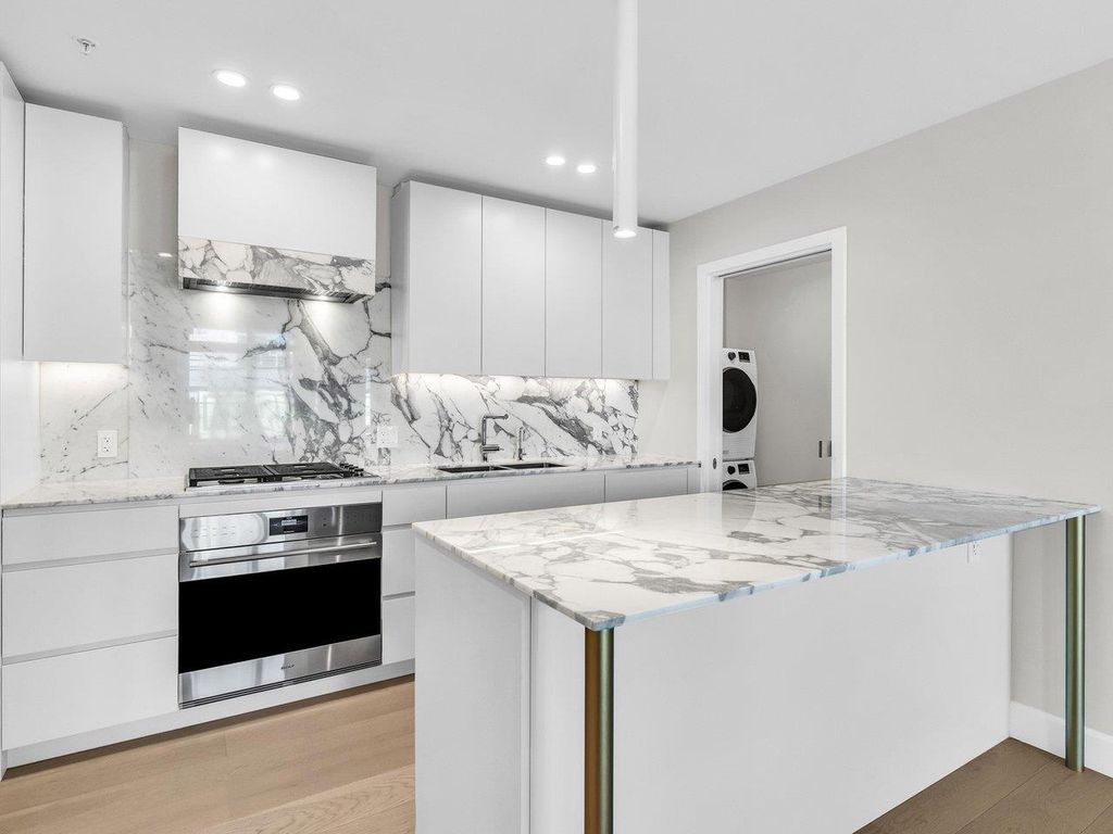 listing image 1104563545271162990