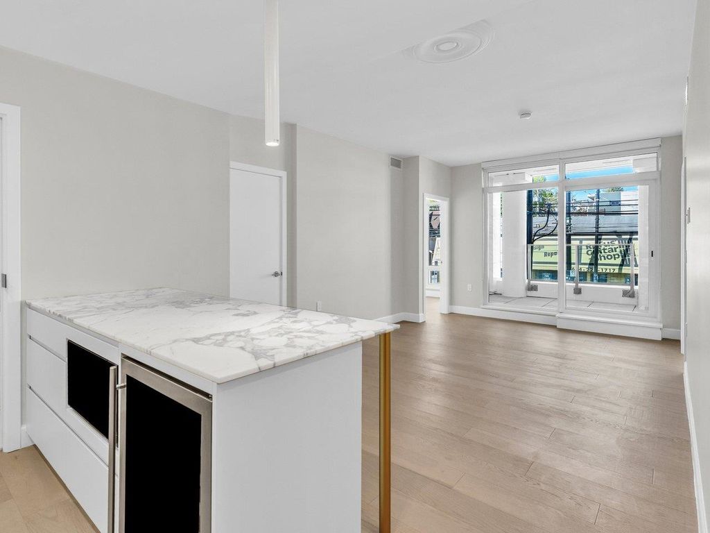 listing image 1107647909697710770