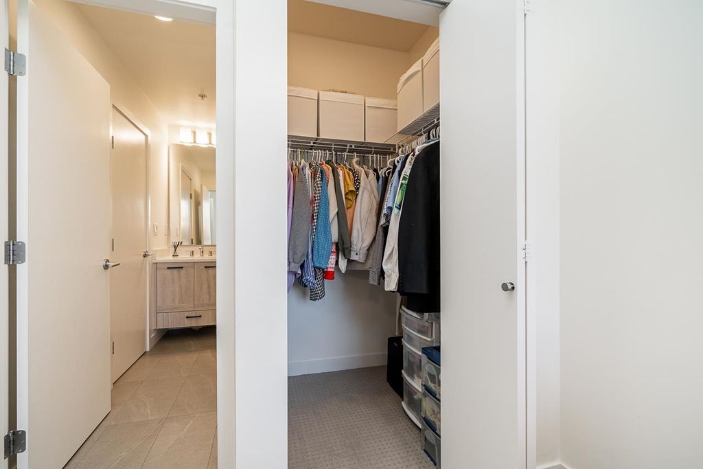 listing image 1100468014640949790