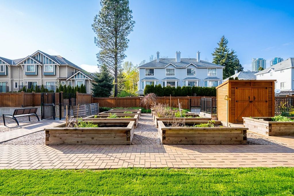 listing image 1102248170562883217