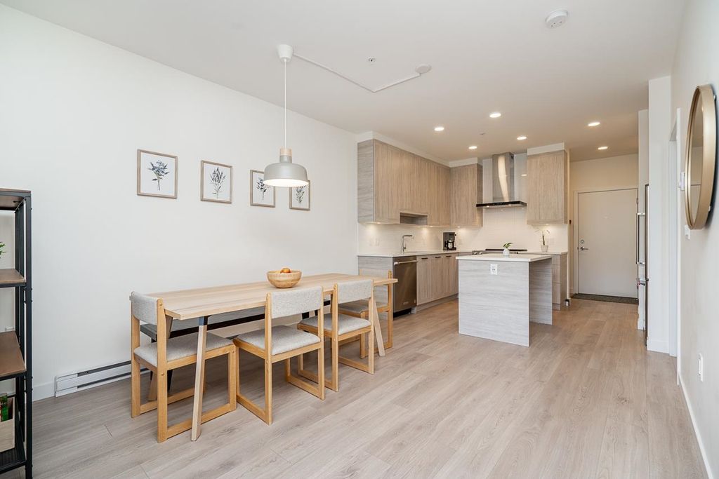 listing image 1109004243725278531