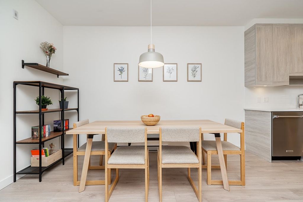 listing image 1108315571246952749