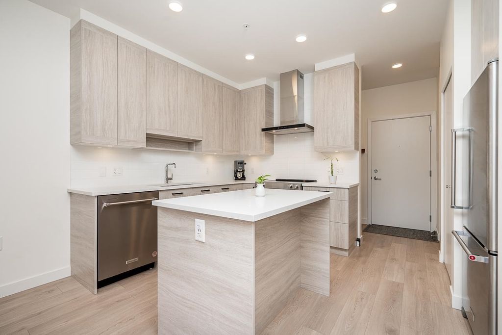 listing image 1100412593288505435