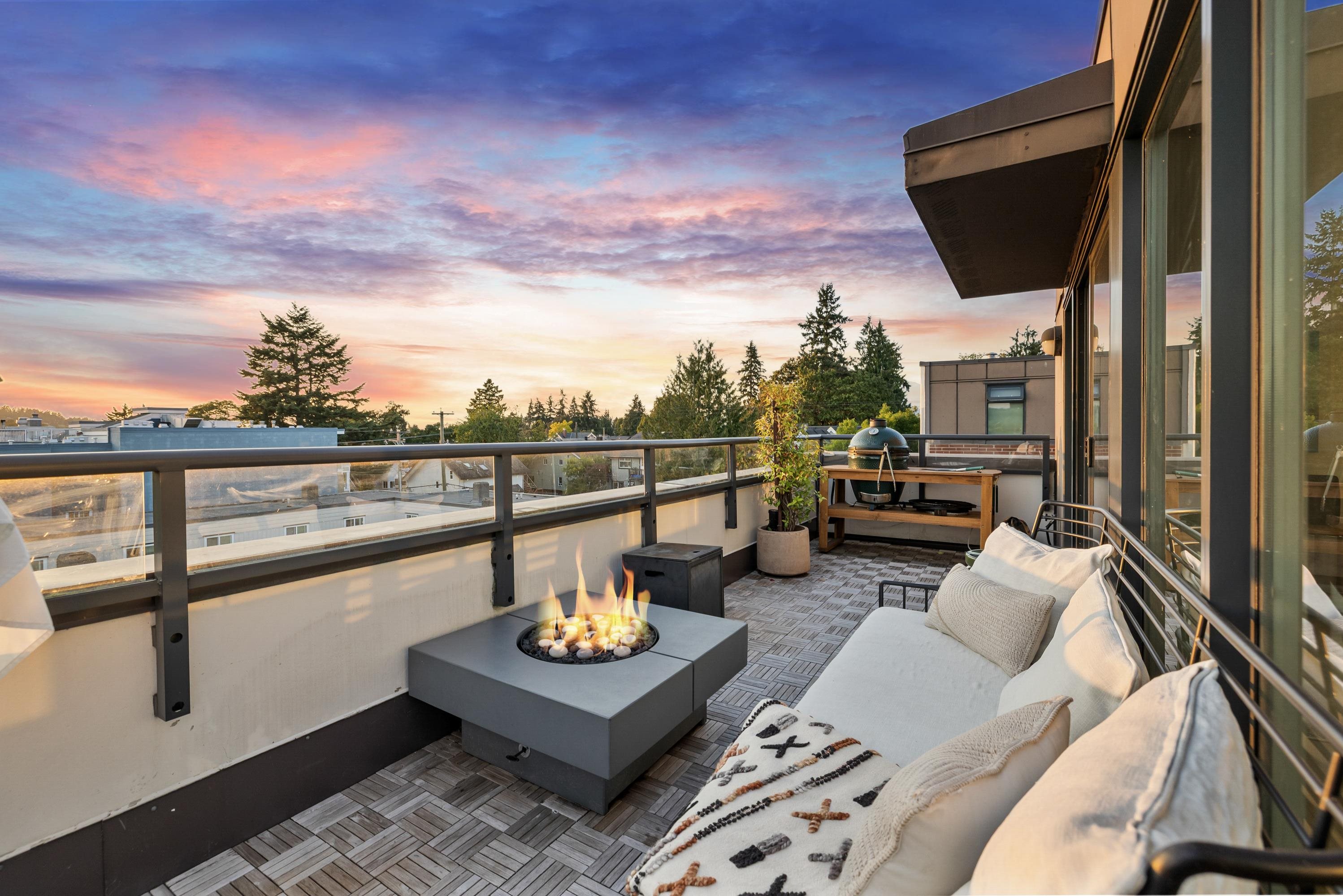 1961 Collingwood Street 211