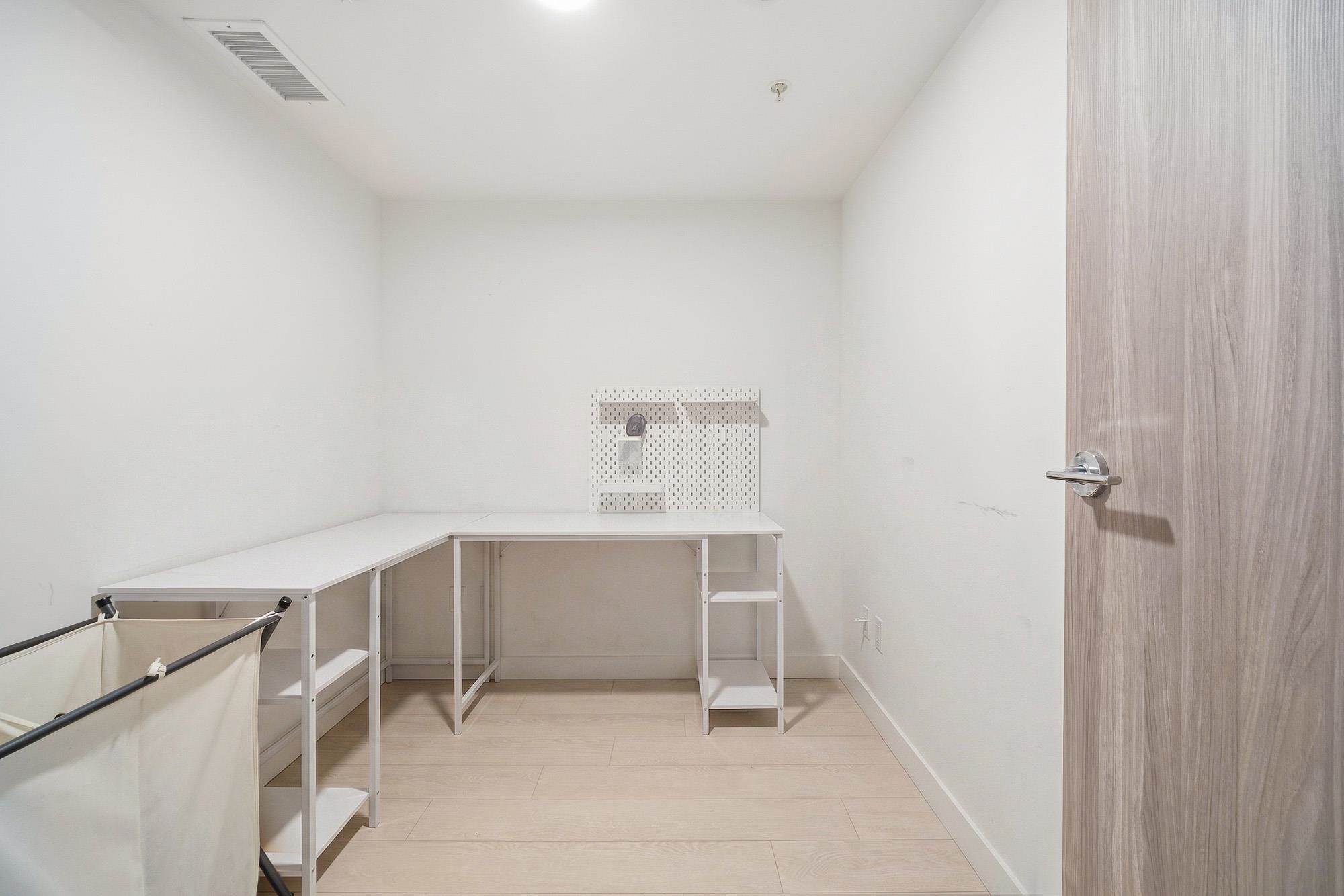 8800 Hazelbridge Way 912