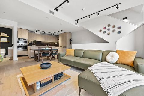 3956 Dumfries Street Vancouver BC V5N 0J1