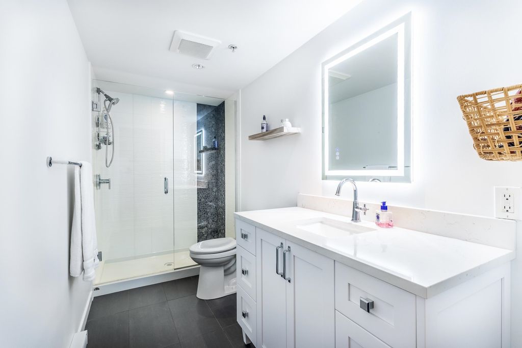 listing image 1107774150252862043