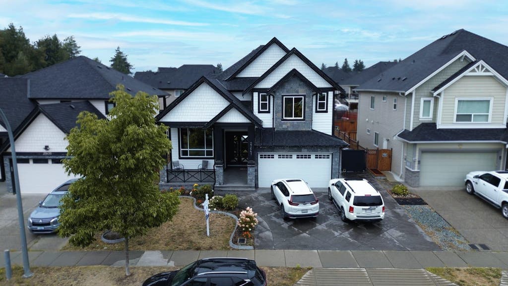 Photo of 27641 Lundeberg Avenue, Abbotsford, BC V4X 0B8 (MLS # R3157713)