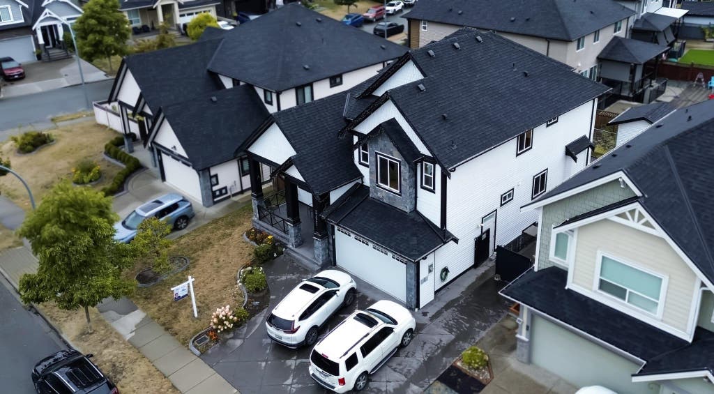 Photo of 27641 Lundeberg Avenue, Abbotsford, BC V4X 0B8 (MLS # R3157713)