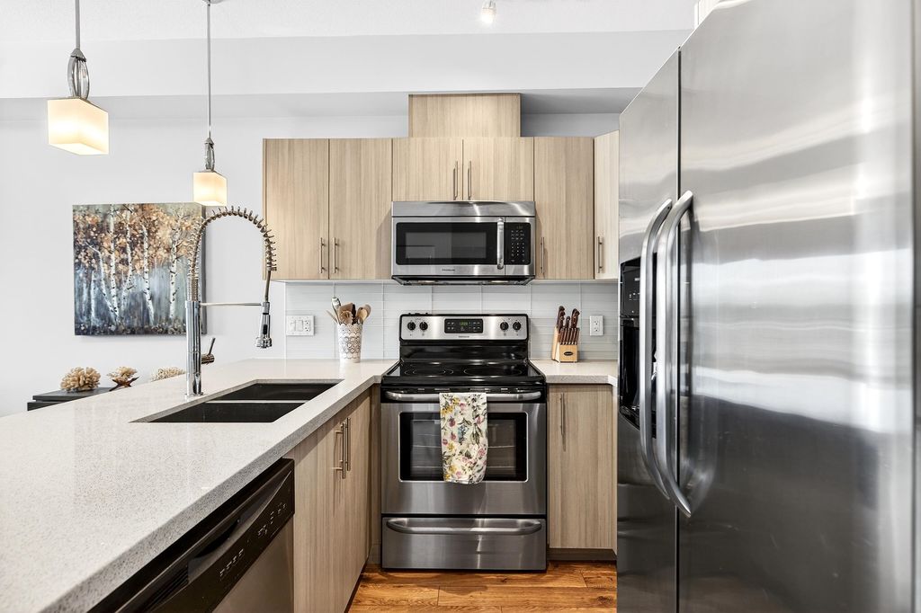 Photo of 12070 227 Street #311, Maple Ridge, BC V2X 9H2 (MLS # R3106483)