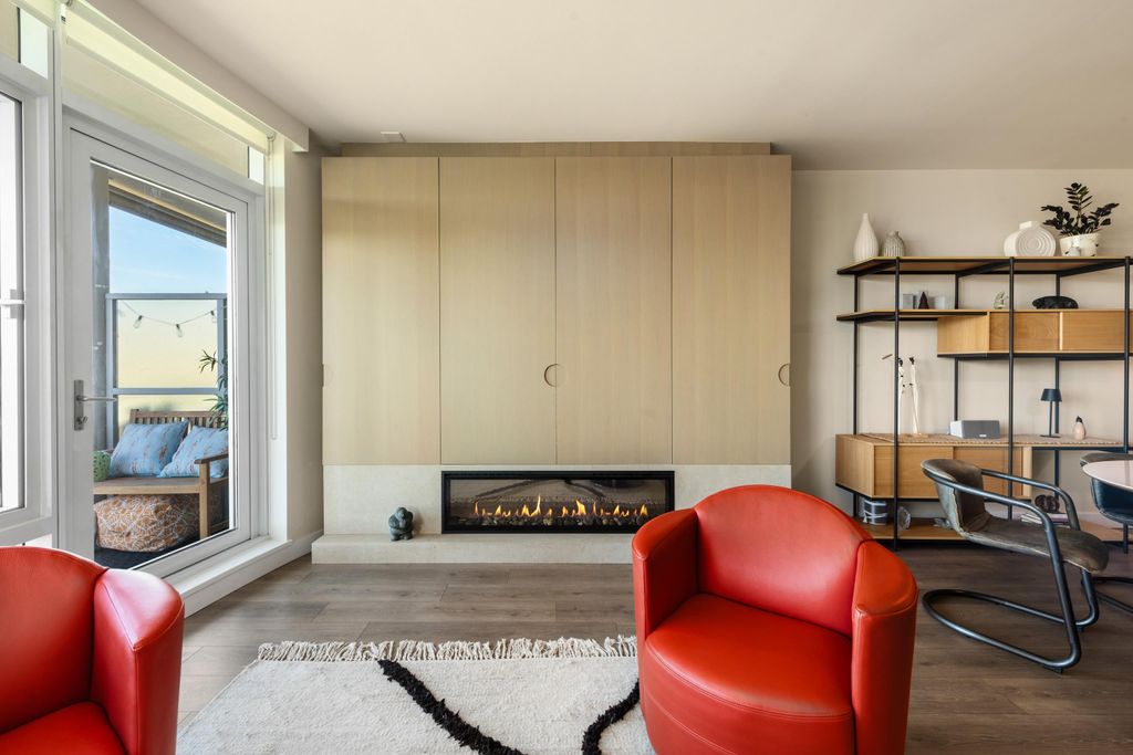 listing image 1105369880972853210