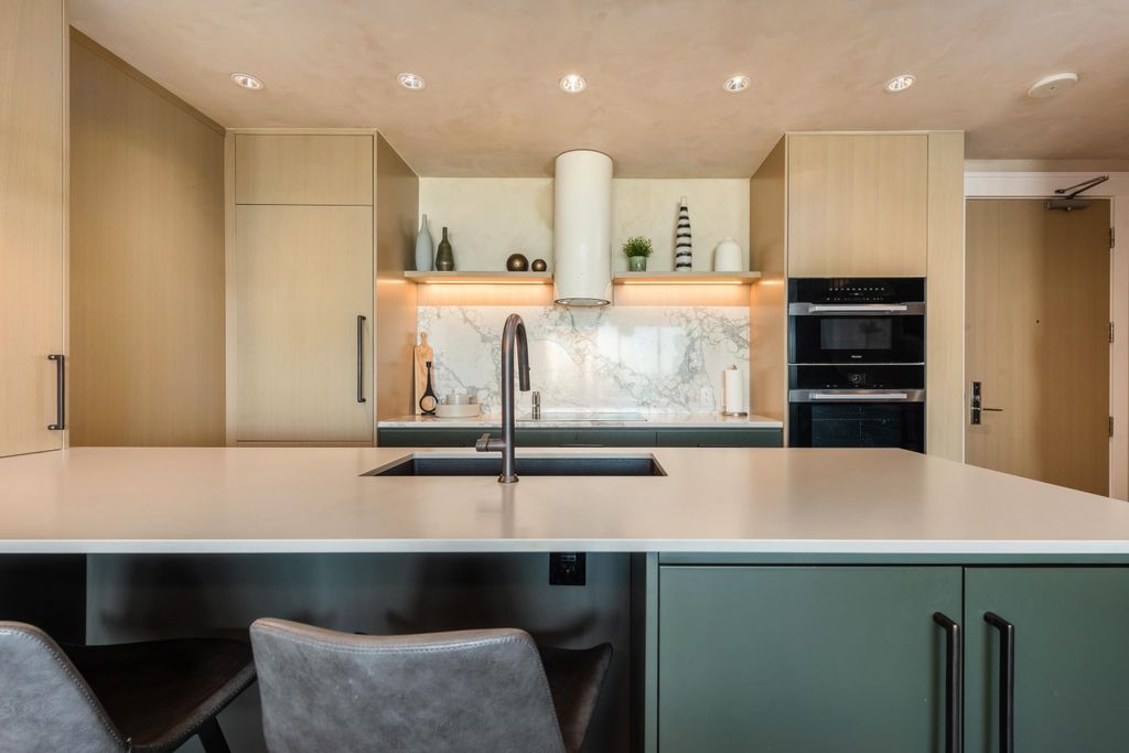 listing image 1109896730737688761