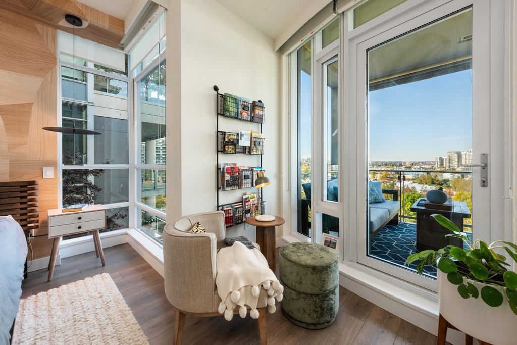 listing image 1106245923289031928