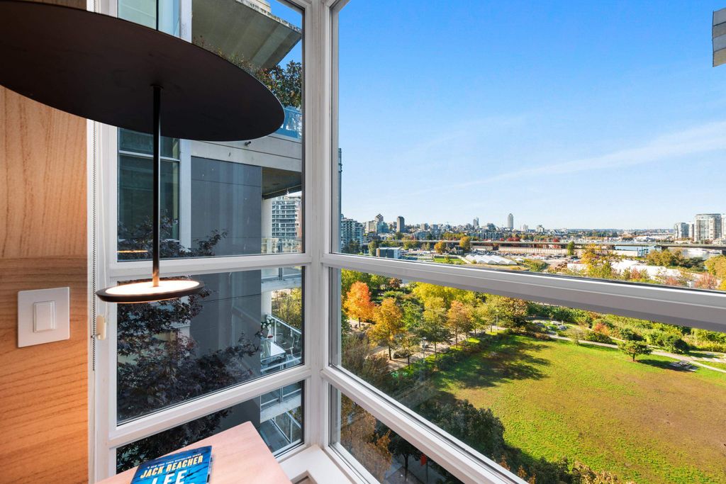 listing image 1102772802394977673