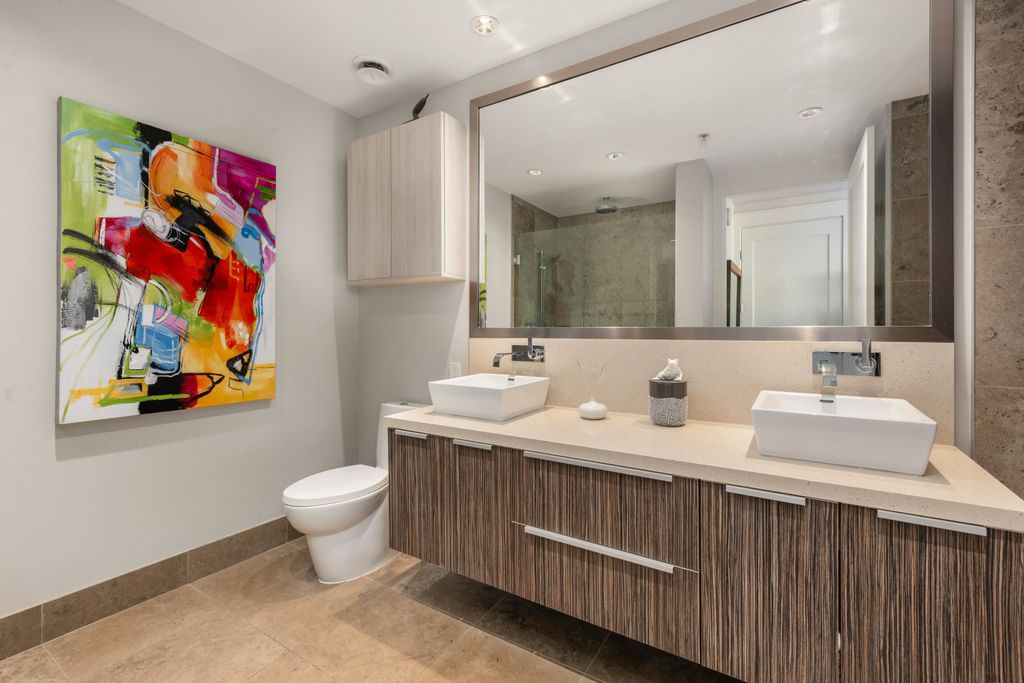 listing image 1104368431461506401