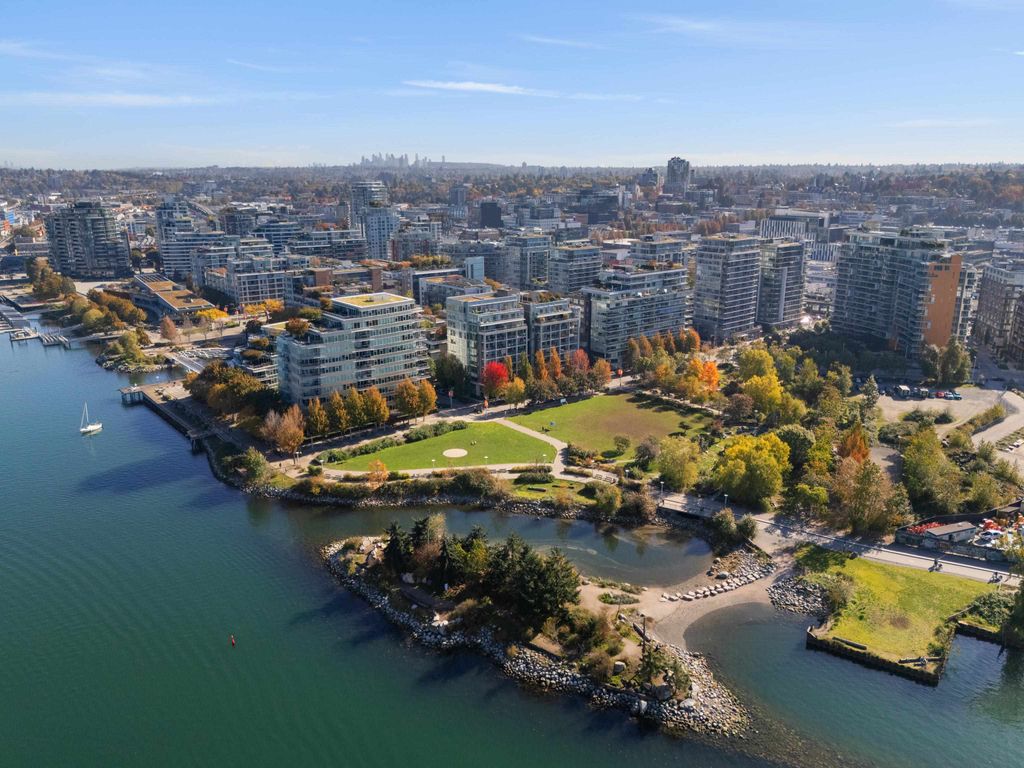 listing image 1104772714483096090