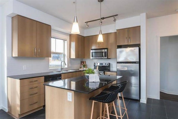 22290 North Ave, Maple Ridge, BC 5