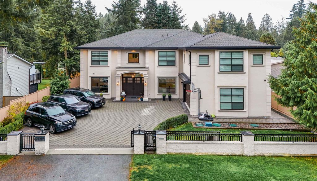 Photo of 20208 42 Avenue, Langley, BC V3A 3A6 (MLS # R3131948)