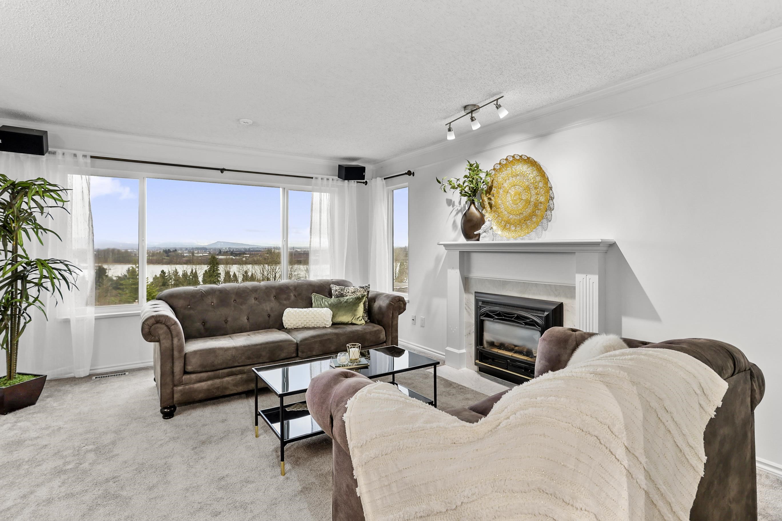 1140 Castle Crescent 117