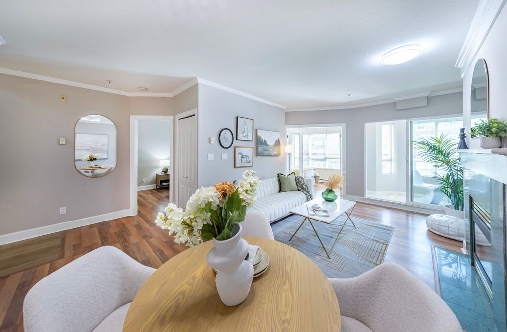 listing image 1107240208486728007