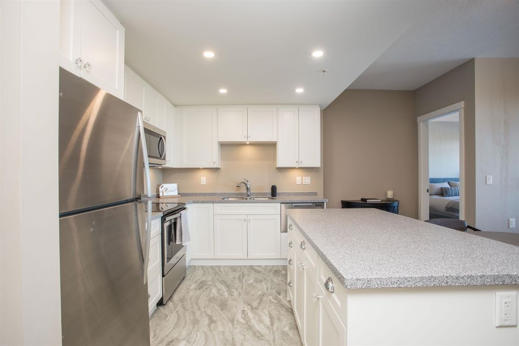 listing image 1103446141285117601