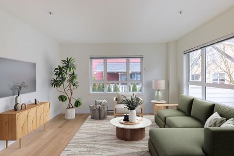 260 Ewen Avenue 202 New Westminster BC V3M 0J1