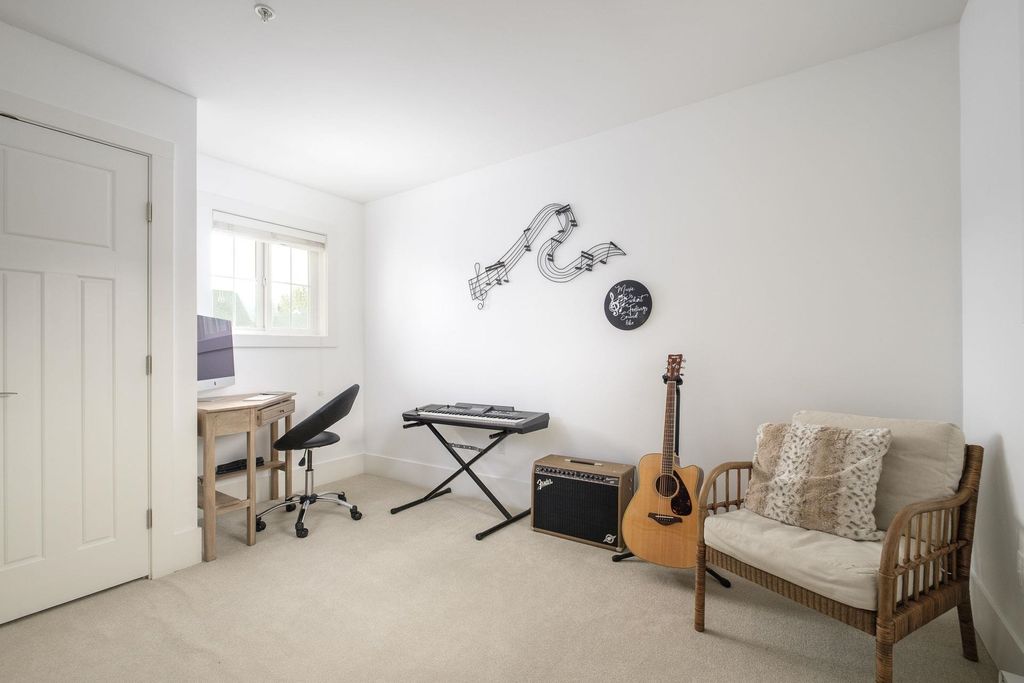 listing image 1103774961533240717