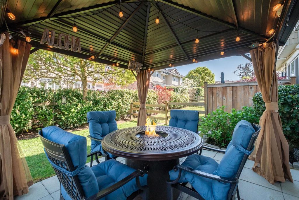 listing image 1109661857692345658