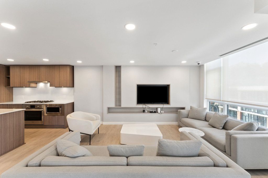 listing image 1104848809725806576