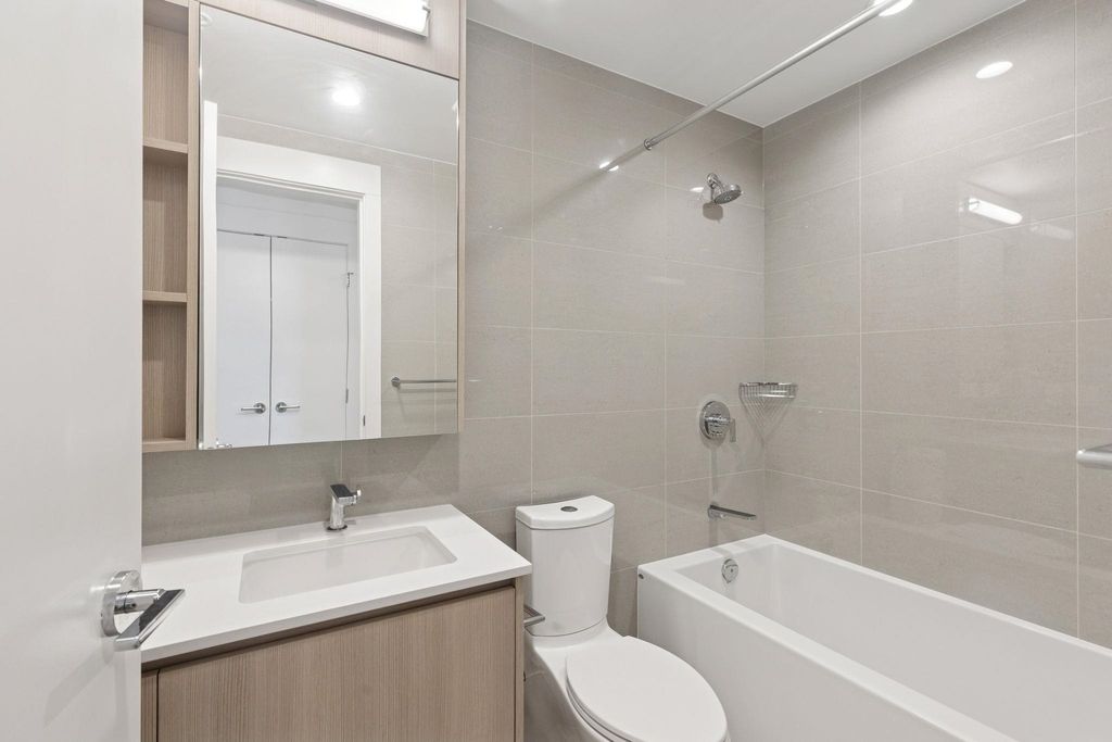 listing image 1100598590435143273