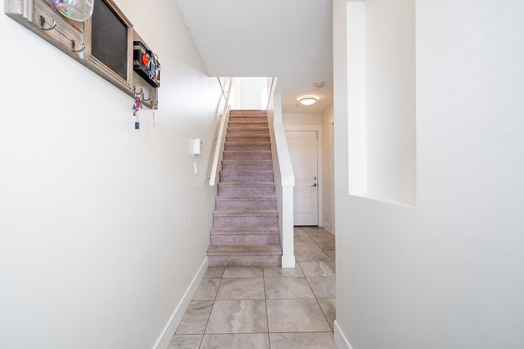 listing image 1107412793024388274