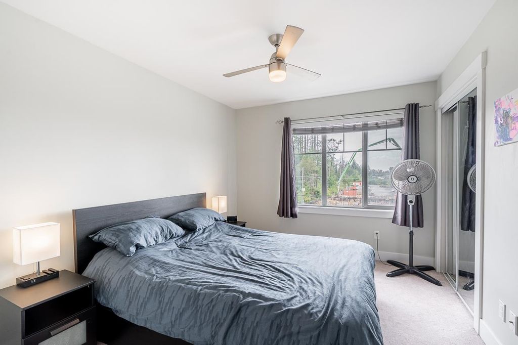 listing image 1109869052850255421