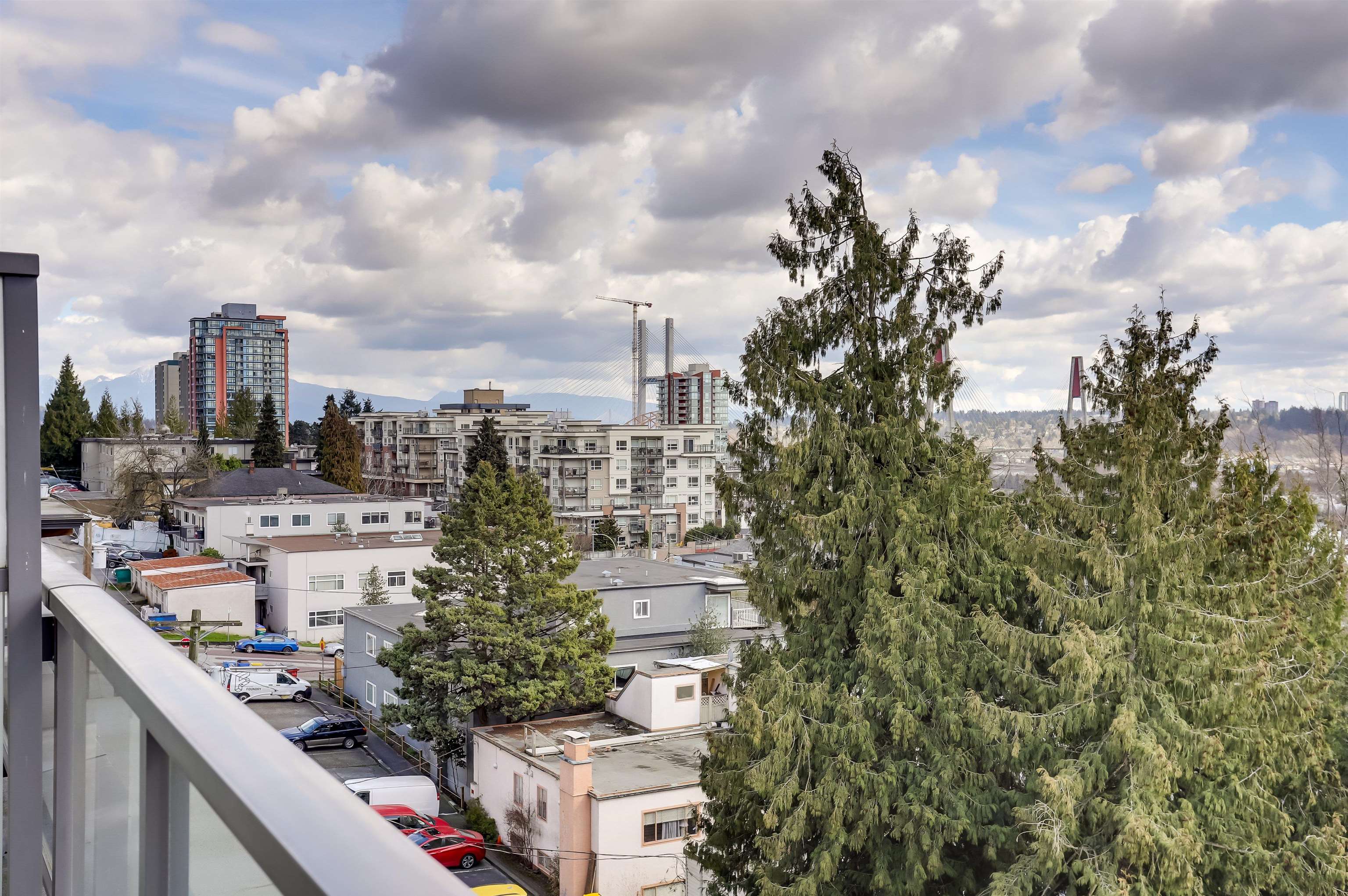 500 Royal Avenue 619