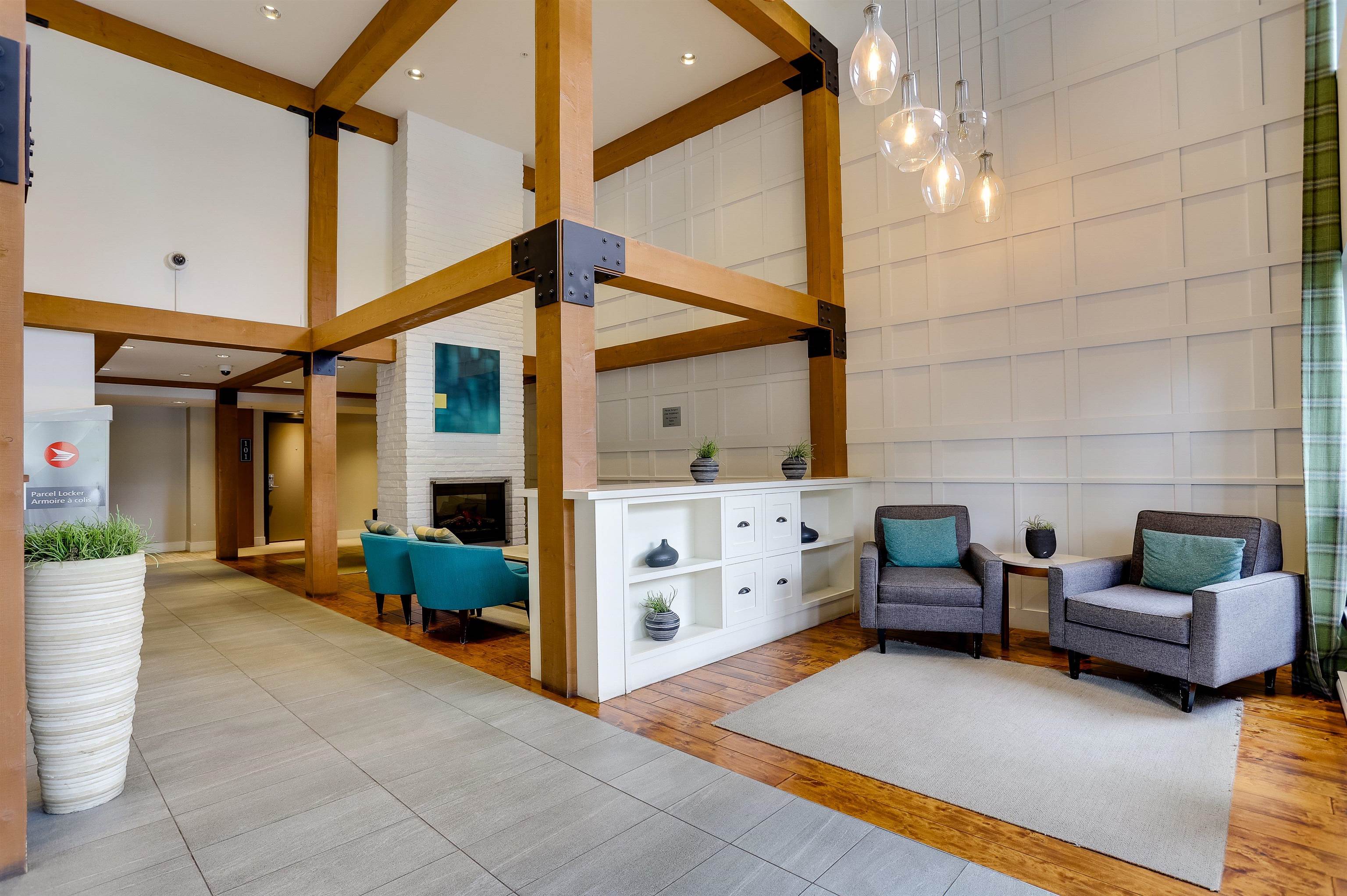 500 Royal Avenue 619