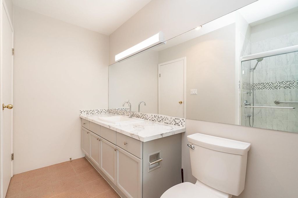 listing image 1100931734012251047