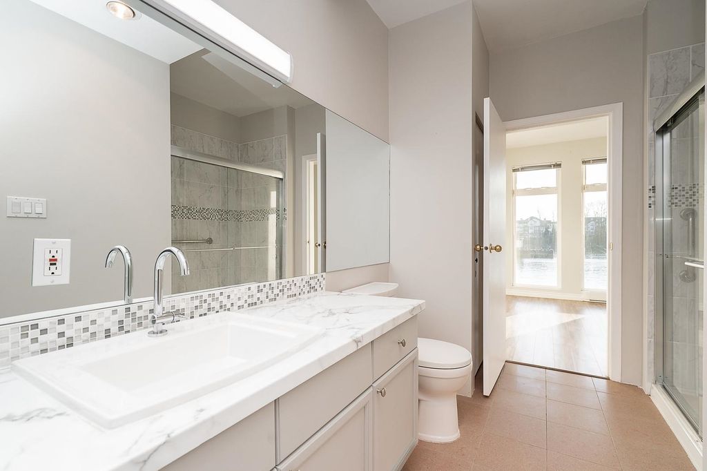 listing image 1106067624058692903